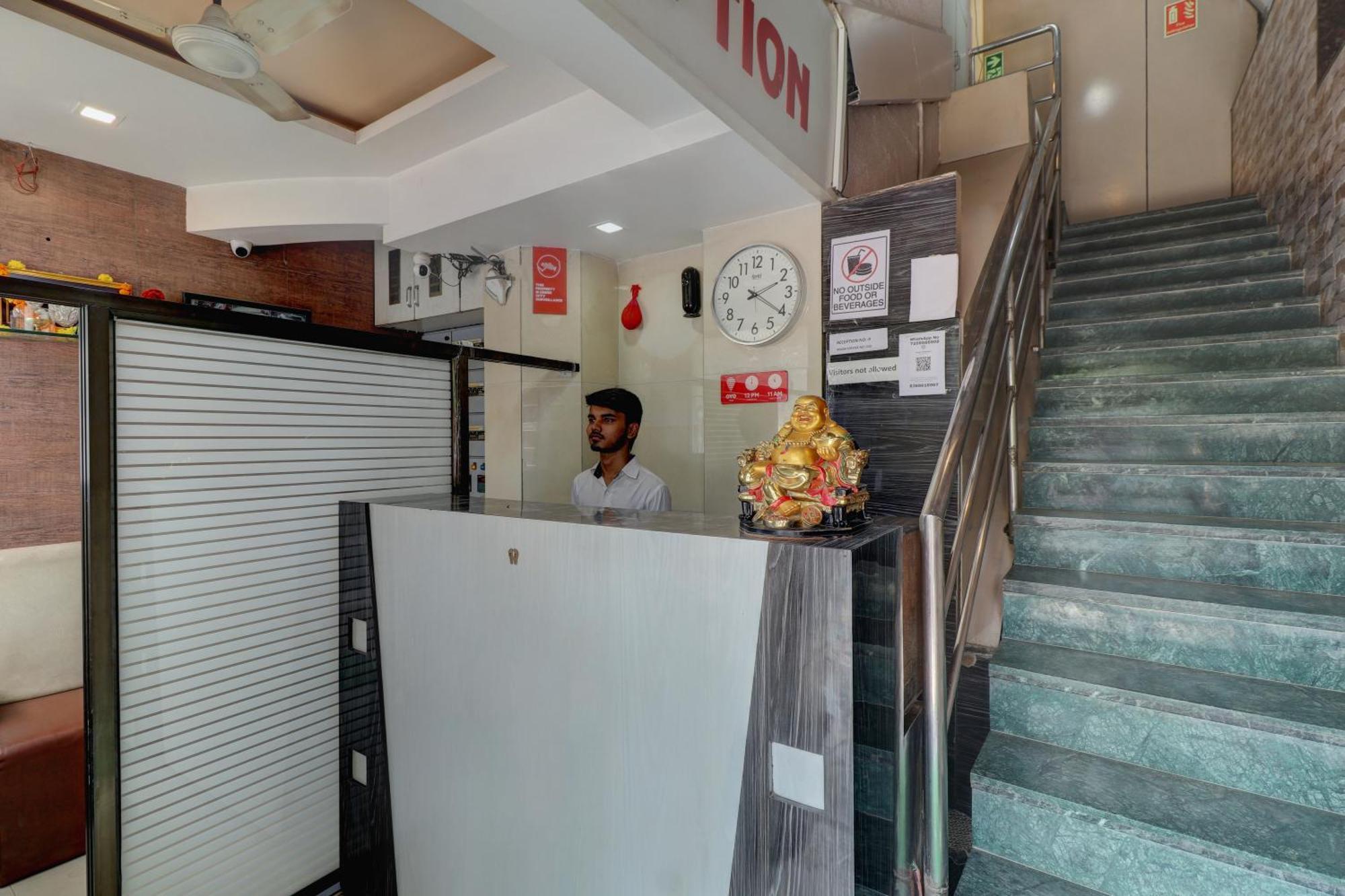 Hotel New Sarovar Grand 潘韦尔 外观 照片